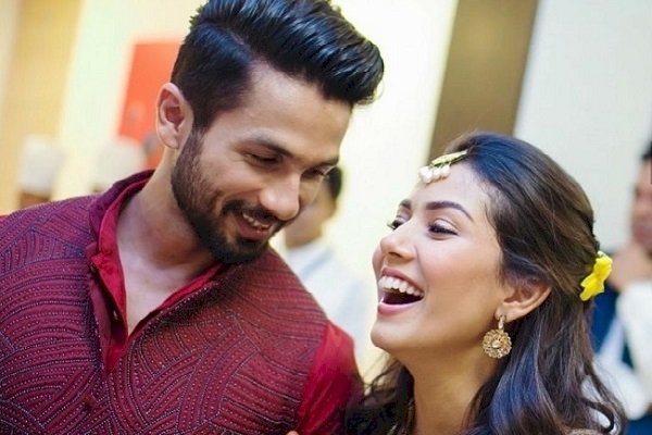 Shahid has the funniest reaction to wife Mira Rajput's phone habits