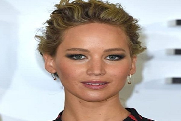 Jennifer Lawrence says many of her movies are about her mother