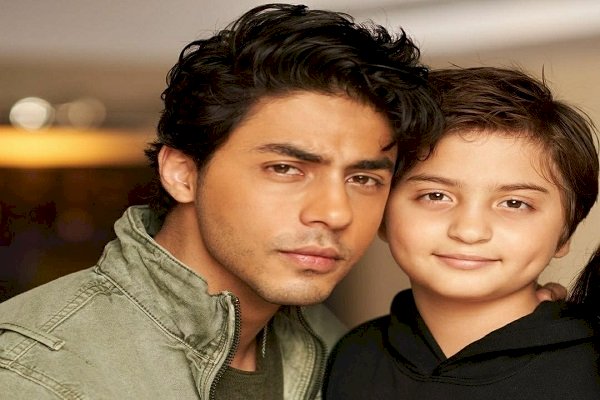 SRK, son Aaryan celebrate victory of their team Trinbago Knight Riders