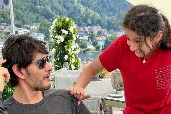 Mahesh Babu, Namrata pen adorable posts for daughter Sitara