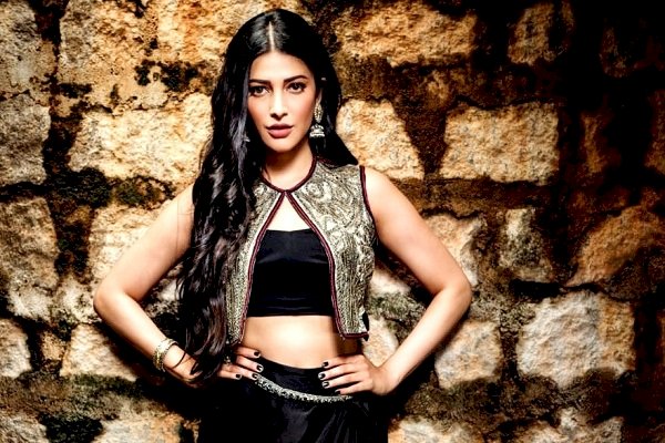 Shruti Haasan takes time to explore Turkey on off day