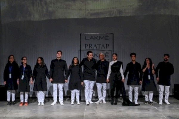 Designer Rajesh Pratap Singh brings the curtains down at LFW x FDCI