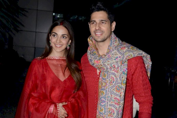 Kiara, Sidharth shake a leg to dhol beats before entering his Delhi home