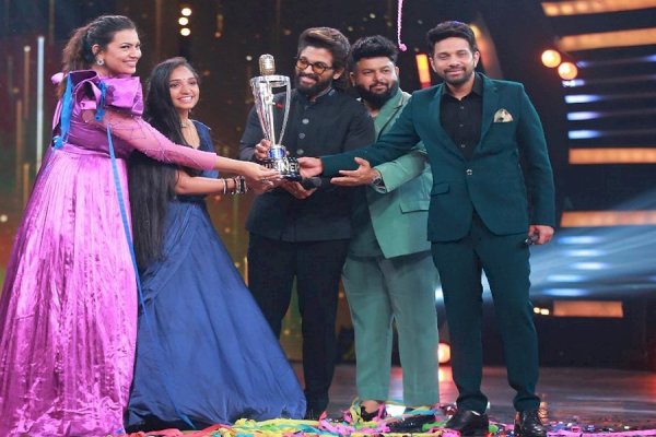 'Pushpa' star Allu Arjun crowns Telugu Indian Idol 2 winner