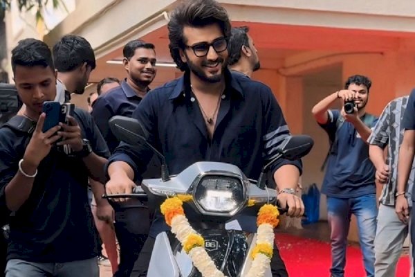 Arjun Kapoor brings home his first e-scooter