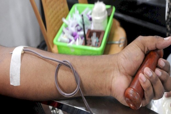 Voluntary blood donation low in India, mandatory NAT test may ensure safety