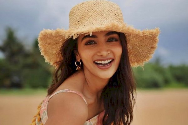 Pooja Hegde jets off to Sri Lanka to ring in her birthday