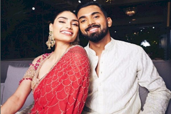 B-Town celebs congratulate Athiya Shetty and KL Rahul on their pregnancy announcement