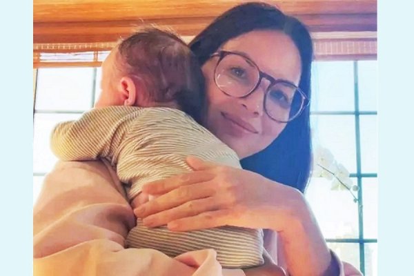 Olivia Munn shares adorable videos of playing with her daughter Mei