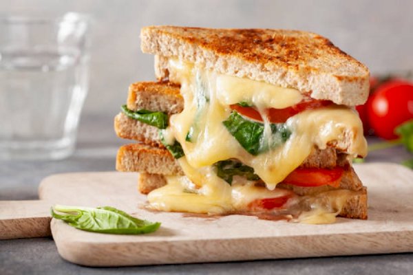 Here's a detailed recipe for a delicious Cheese Sandwich