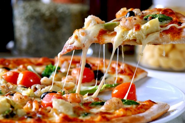 A Slice of Heaven: The Ultimate Paneer Cheese Pizza Recipe