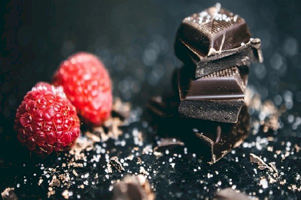 Eating dark, but not milk, chocolate may cut diabetes risk