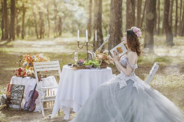 Cinderella One-Piece Fashion Wedding Bride: A Timeless Fairy Tale Look