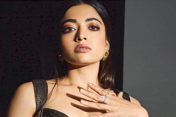 Rashmika Mandanna is a beauty in black as she gets back on the red carpet