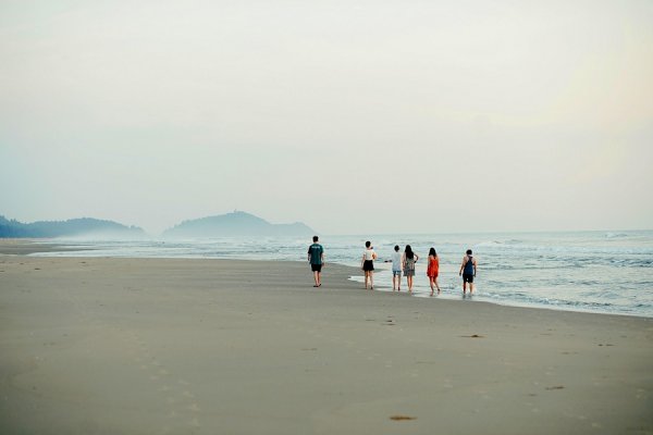 Wanderlust & Friendship: Why Traveling With Friends Is the Ultimate Adventure