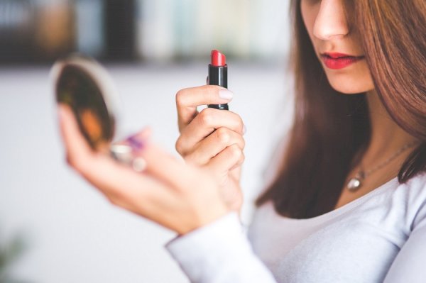 Lipstick Fashion: Making a Statement One Shade at a Time