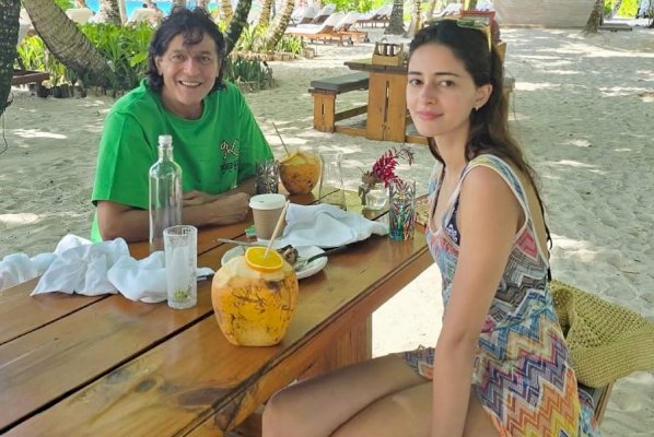 Ananya wishes ‘twin’ Bhavna Panday, Chunky Panday calls her ‘most beautiful person’