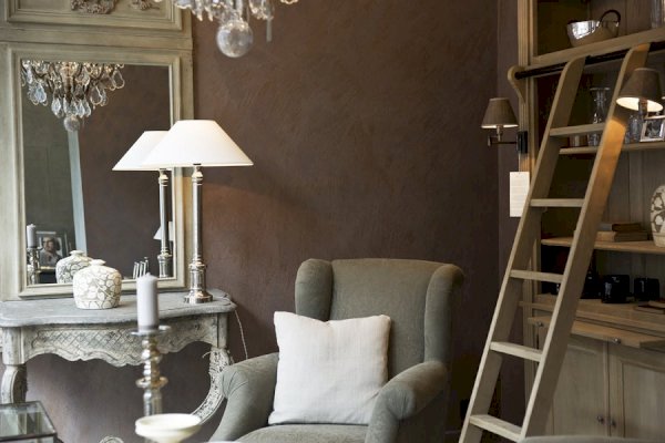 Embracing Timeless Elegance: A Look into Classic Interior Décor