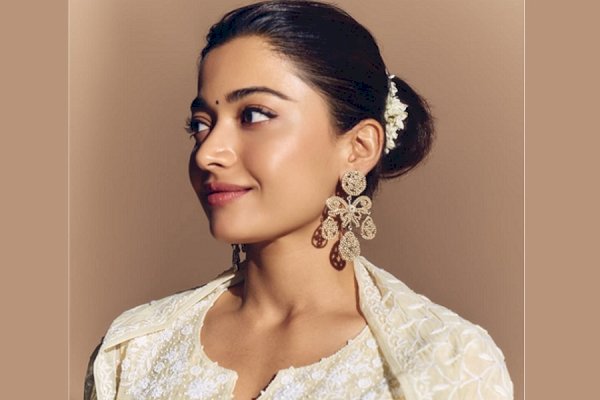 Rashmika Mandanna pens a love letter to all the 'girlies growing into the woman they love'