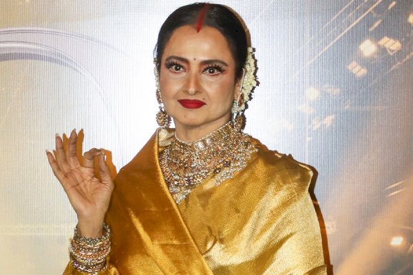 When Rekha revealed the secret behind her eternal beauty