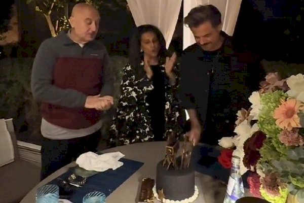 Anupam Kher gives a glimpse into Anil Kapoor’s ‘quiet’ birthday celebration