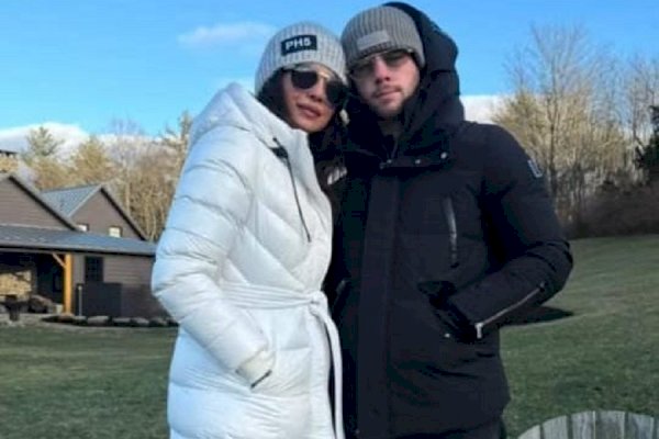 Priyanka Chopra shares a glimpse of the 'most wonderful time of the year' with her loved ones