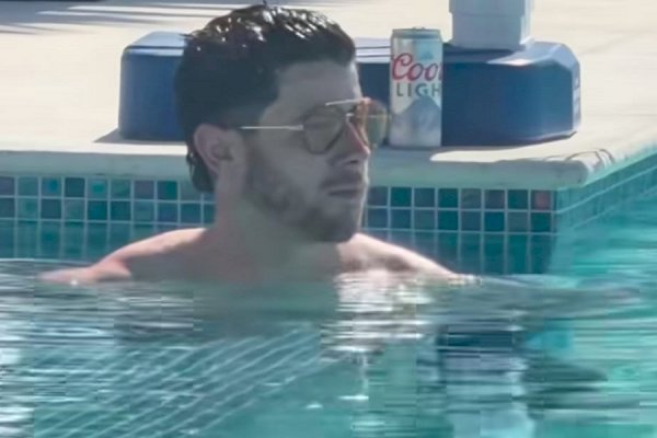 Priyanka Chopra swoons over ‘snack’ Nick Jonas as he takes a swim