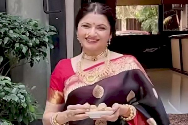 Bhagyashree teaches a healthy way of making 'tilgul' ahead of Makar Sankranti
