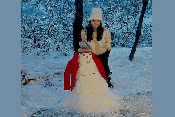 Preity Zinta reminded of her childhood days as she spends time in the snow