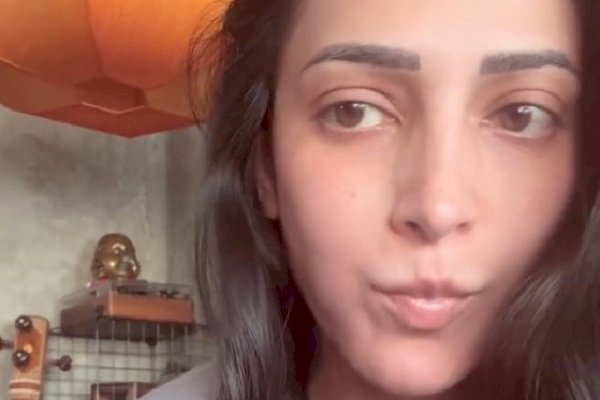 Shruti Haasan tries a fun snack recipe on her day off