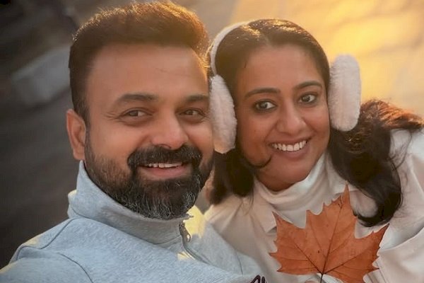 Kunchacko Boban tells wife: Thank you for being the queen of my dreams!