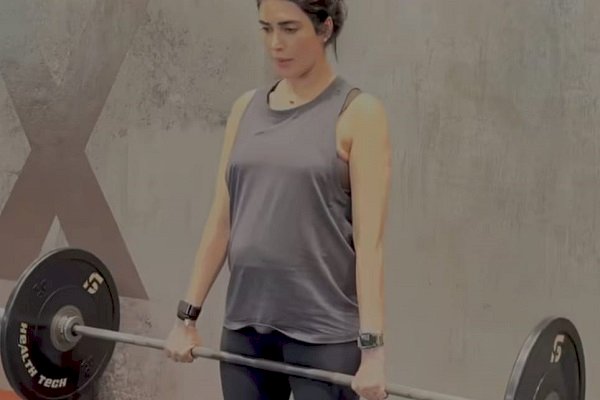 ‘Preggo’ Karishma Tanna shares video of her working out at the gym