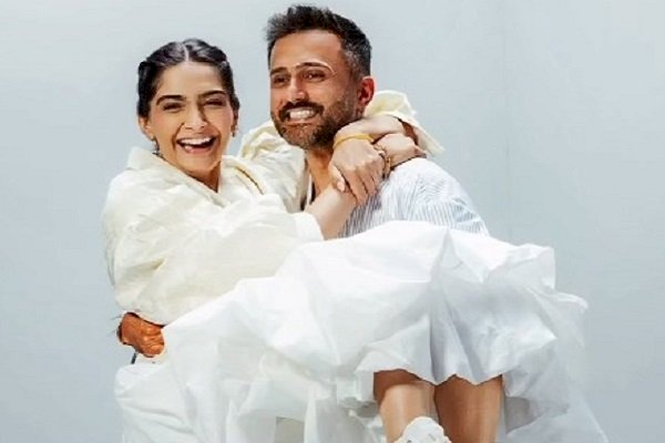 Sonam Kapoor celebrates a decade with Anand Ahuja: Love you more gently, intentionally and completely