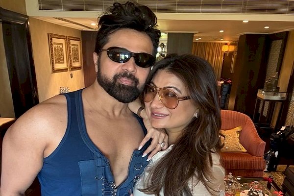 Himesh Reshammiya's anniversary wish for wife Sonia Kapoor: You are the soul behind my melody