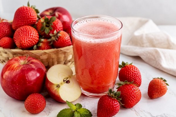 Apple Strawberry Juice: A Refreshing Blend of Taste and Health