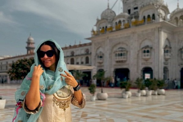 Neha Dhupia dives into authentic chole bhature, seeks blessings at Golden Temple in Amritsar