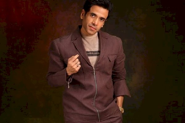 Tusshar Kapoor shares memories of his first meeting with Kareena in Kashmir