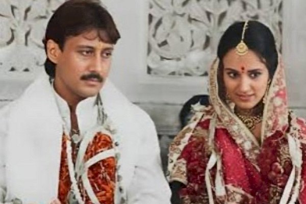 Jackie Shroff, Ayesha Shroff celebrate 39 years of marital bliss, share unseen pics from wedding day