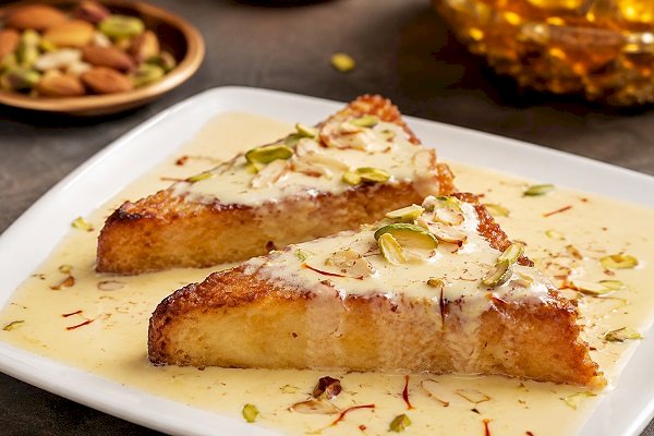 Shahi Tukda Recipe: A Royal Mughlai Dessert You Can Make at Home