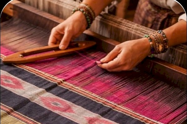Centre to host handlooms exhibition in Delhi from August 6 to 19