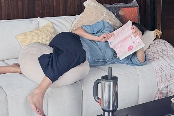 Samantha Ruth Prabhu reads maternity books as she prepares to welcome her firstborn