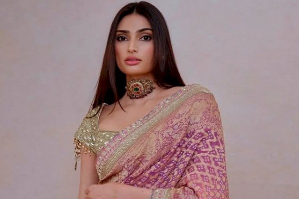 Athiya Shetty becomes muse for Manish Malhotra’s celebration of handloom and bandhani