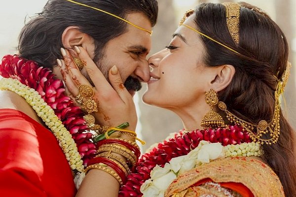 Vijay Deverakonda gives photo credit to Rashmika Mandanna, she teases if he did it to avoid her ‘puppy eyes’