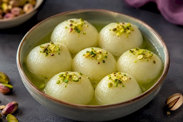 Pista Rasgulla Recipe: A Delicious Pistachio Twist on the Classic Indian Sweet