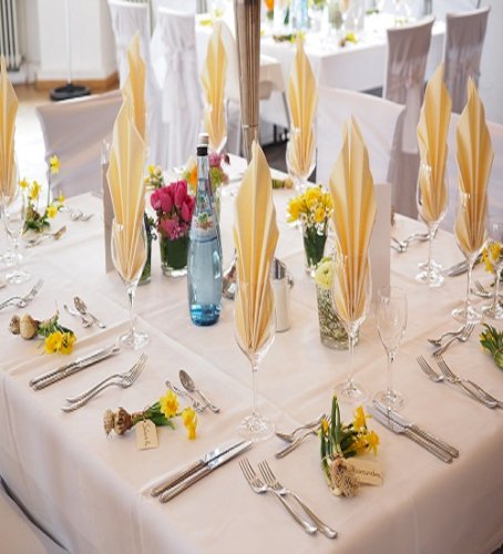 Wedding Table and Ballroom: The Heart of an Elegant Celebration