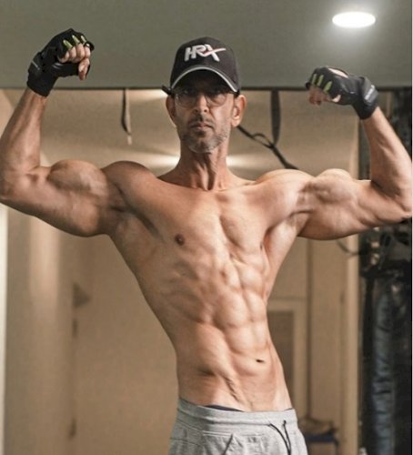 Hrithik flaunts strong physique: This year I’m going for the real thing