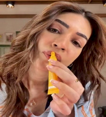 Kriti Sanon satisfies her mango craving with a quirky quick fix