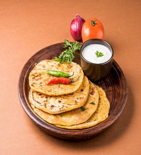 Aloo Paratha: The Soul-Warming Stuffed Flatbread of India