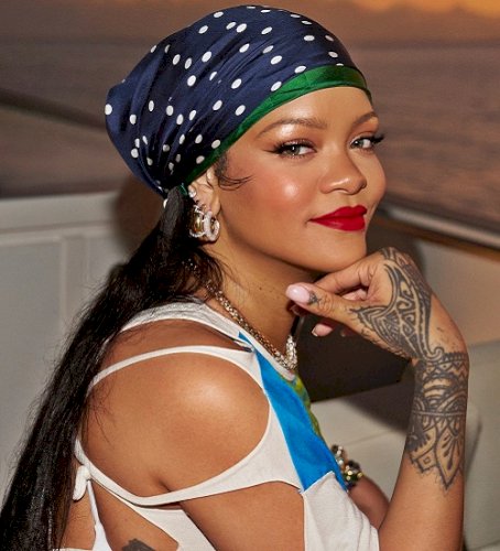 Rihanna expecting third child, showcases baby bump at Met Gala