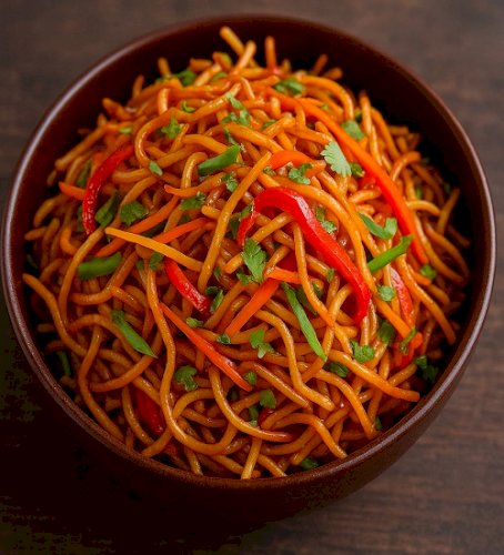 Chinese Bhel Recipe: A Spicy Indo-Chinese Street Delight